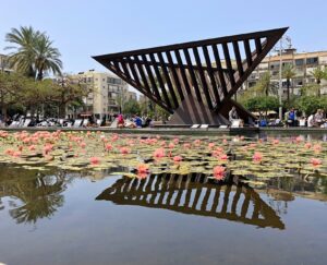holocaustmonument in tel aviv